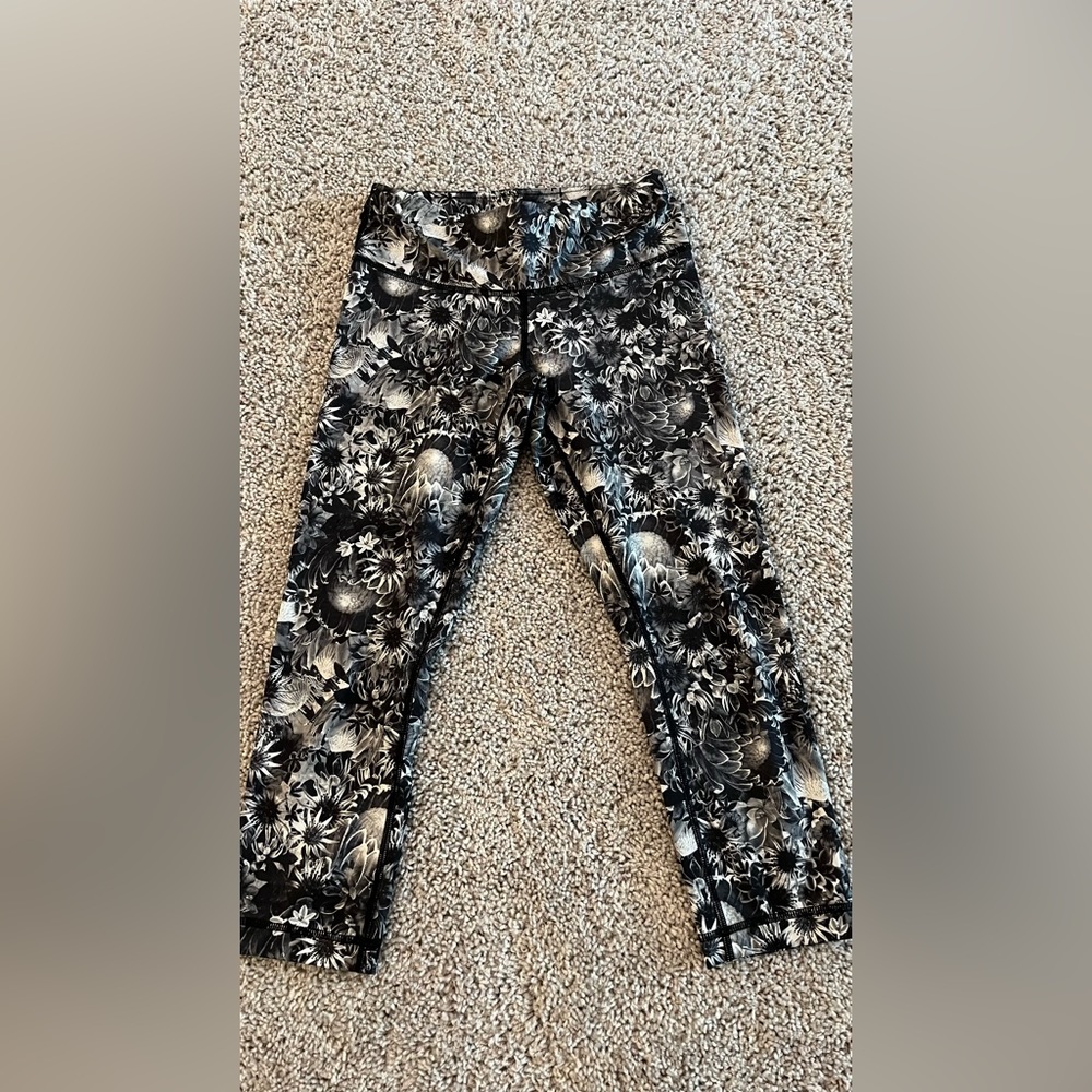 Lululemon Floral leggings